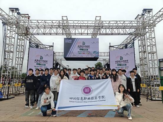 a25f14a7835350ee9ffb27302e236d3b